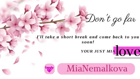 Snapshot of _nemalkovamia chatting on 8, 3, 2025 Mia with a big heart online show from 8, 3, 2025