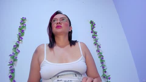Snapshot of _nicollee chatting on 25, 1, 2025 juliana online show from 25, 1, 2025