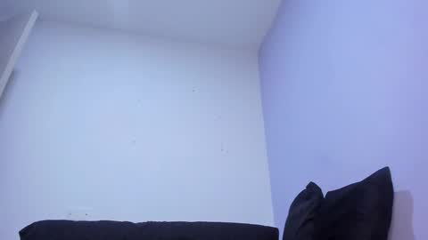 Snapshot of _nicollee chatting on 28, 2, 2025 juliana online show from 28, 2, 2025