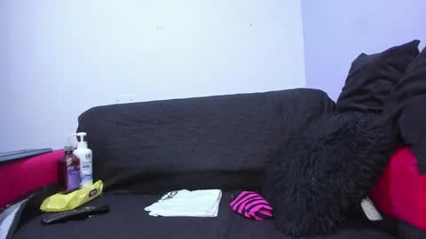 Snapshot of _nicollee chatting on 7, 3, 2025 juliana online show from 7, 3, 2025