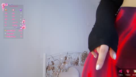 Vivian online show from 2, 2, 2025