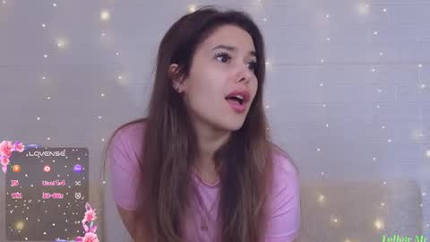 Vivian online show from 6, 11, 2025