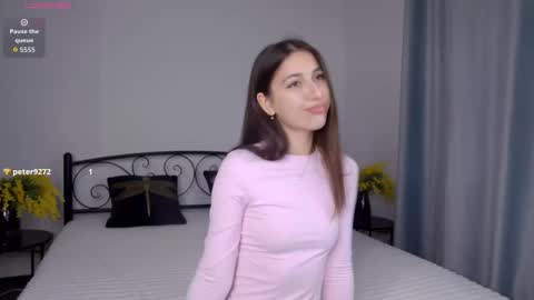 Vivian online show from 22, 11, 2025