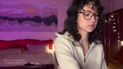 Mikayla online show from 16, 2, 2025