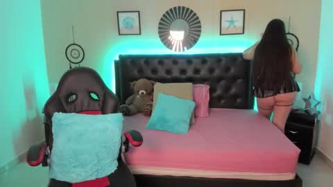 Olivia jones online show from 11, 10, 2025