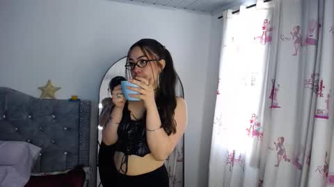 Paris online show from 27, 11, 2025