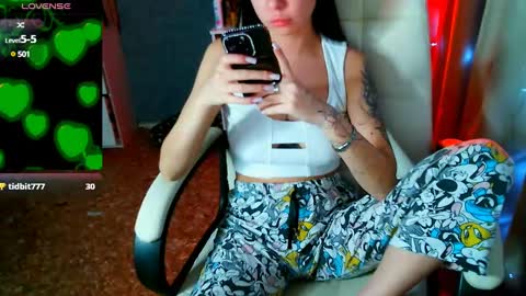 Snapshot of _pink__rabbit_ chatting on 23, 12, 2024 Ilona online show from 23, 12, 2024
