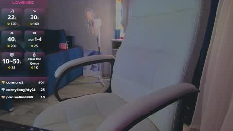 Snapshot of _pink__rabbit_ chatting on 19, 9, 2025 Ilona online show from 19, 9, 2025