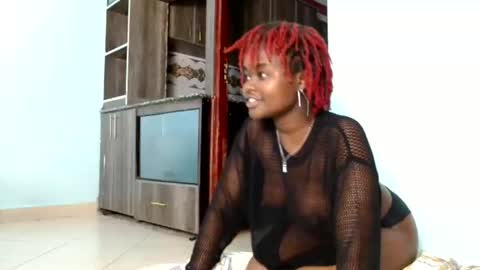 _prettyred online show from 4, 11, 2025