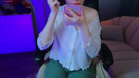 Snapshot of _r_i_n_a_ chatting on 5, 2, 2026 Rina online show from 5, 2, 2026