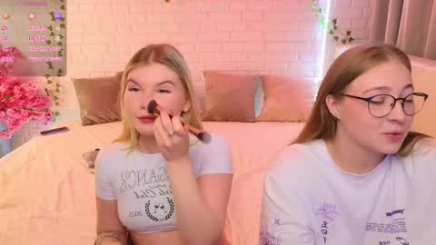 Merlizz Eva Jane Mila Nicole  left to right  online show from 12, 10, 2025