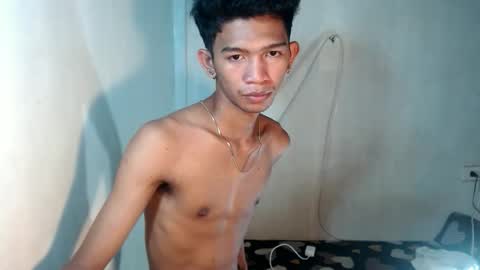 Snapshot of _rellvanxx chatting on 11, 11, 2025 _rellvanxx online show from 11, 11, 2025