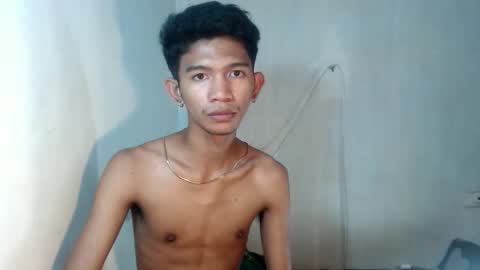 Snapshot of _rellvanxx chatting on 13, 11, 2025 _rellvanxx online show from 13, 11, 2025