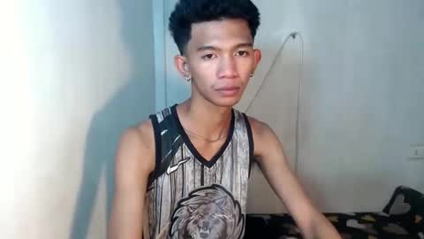 Snapshot of _rellvanxx chatting on 17, 11, 2025 _rellvanxx online show from 17, 11, 2025