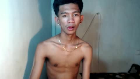 Snapshot of _rellvanxx chatting on 19, 11, 2025 _rellvanxx online show from 19, 11, 2025