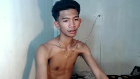 Snapshot of _rellvanxx chatting on 19, 11, 2025 _rellvanxx online show from 19, 11, 2025