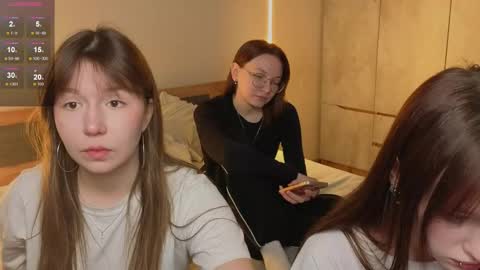 Snapshot of _reverse_gang_ chatting on 29, 3, 2026 LISSAPVT IS OPEN online show from 29, 3, 2026