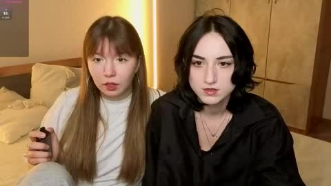 Snapshot of _reverse_gang_ chatting on 18, 4, 2026 LISSAPVT IS OPEN online show from 18, 4, 2026