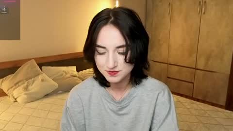 Snapshot of _reverse_gang_ chatting on 22, 4, 2026 LISSAPVT IS OPEN online show from 22, 4, 2026