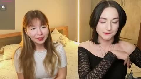 Snapshot of _reverse_gang_ chatting on 25, 4, 2026 LISSAPVT IS OPEN online show from 25, 4, 2026