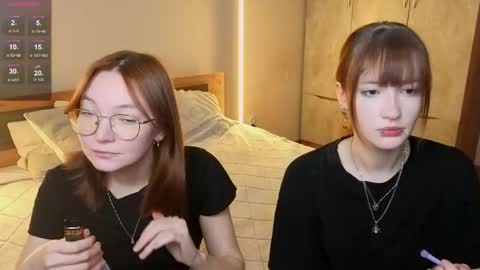 Snapshot of _reverse_gang_ chatting on 28, 4, 2026 LISSAPVT IS OPEN online show from 28, 4, 2026