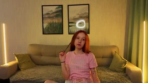 Snapshot of _reverse_gang_ chatting on 29, 4, 2026 LISSAPVT IS OPEN online show from 29, 4, 2026