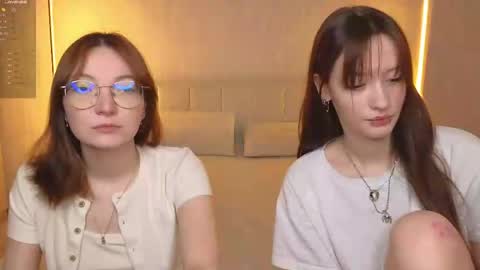 Snapshot of _reverse_gang_ chatting on 17, 5, 2026 LISSAPVT IS OPEN online show from 17, 5, 2026
