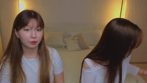 Snapshot of _reverse_gang_ chatting on 4, 7, 2026 LISSAPVT IS OPEN online show from 4, 7, 2026