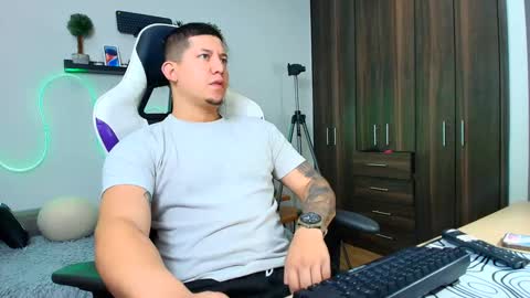 Roberto online show from 6, 2, 2025