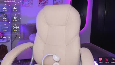 Snapshot of _sabrinamoon chatting on 12, 1, 2025 online show from 12, 1, 2025