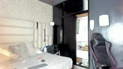 _sammy_ice online show from 10, 3, 2025