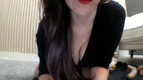 Anna online show from 1, 3, 2025