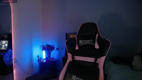  SantaLove  online show from 12, 4, 2026