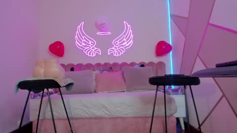 Snapshot of _scarletmoore chatting on 8, 2, 2025 Scarlett online show from 8, 2, 2025