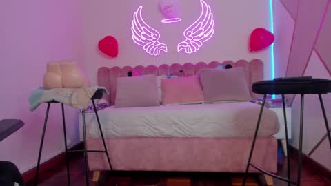 Snapshot of _scarletmoore chatting on 9, 2, 2025 Scarlett online show from 9, 2, 2025