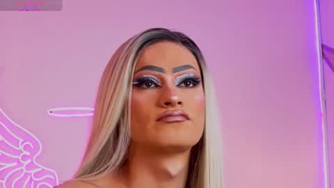 Snapshot of _scarletmoore chatting on 9, 9, 2025 Scarlett online show from 9, 9, 2025