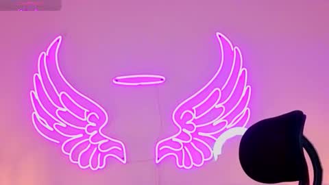 Snapshot of _scarletmoore chatting on 4, 10, 2025 Scarlett online show from 4, 10, 2025