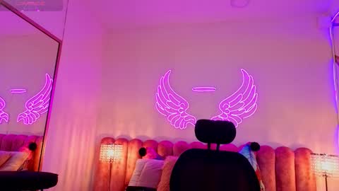 Snapshot of _scarletmoore chatting on 15, 10, 2025 Scarlett online show from 15, 10, 2025