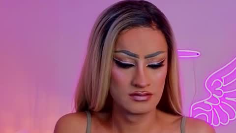 Snapshot of _scarletmoore chatting on 22, 10, 2025 Scarlett online show from 22, 10, 2025