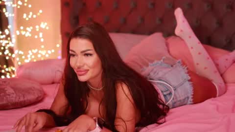 Snapshot of _selenasky chatting on 9, 2, 2025 Selena online show from 9, 2, 2025