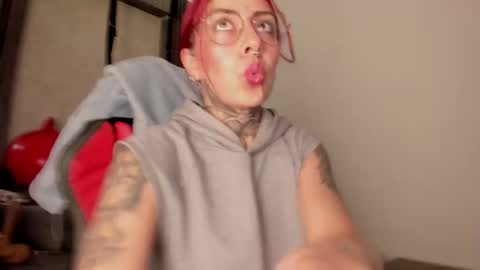 Selene online show from 19, 12, 2025