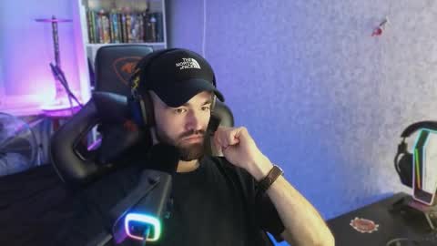 Snapshot of _serious_man chatting on 8, 9, 2025 Ask me online show from 8, 9, 2025