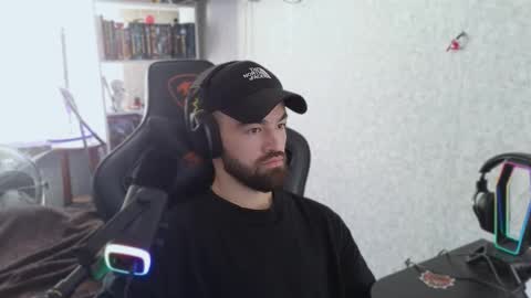 Snapshot of _serious_man chatting on 12, 9, 2025 Ask me online show from 12, 9, 2025