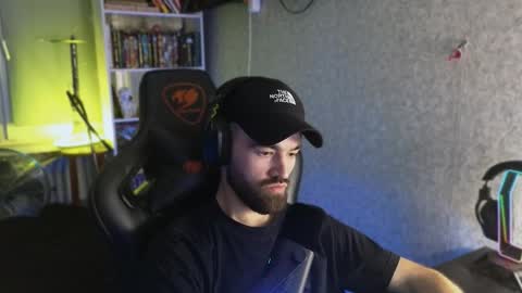 Snapshot of _serious_man chatting on 14, 9, 2025 Ask me online show from 14, 9, 2025