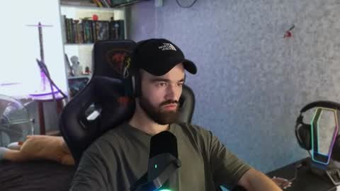 Snapshot of _serious_man chatting on 18, 9, 2025 Ask me online show from 18, 9, 2025