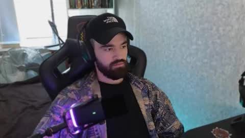 Snapshot of _serious_man chatting on 30, 9, 2025 Ask me online show from 30, 9, 2025