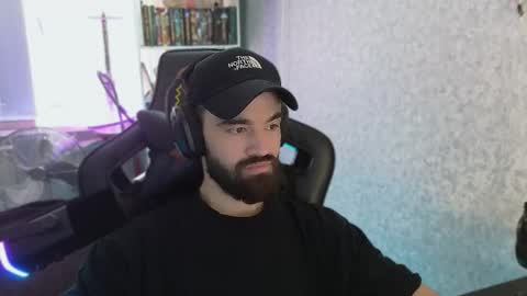 Snapshot of _serious_man chatting on 4, 10, 2025 Ask me online show from 4, 10, 2025