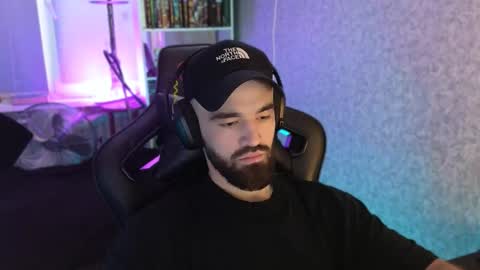 Snapshot of _serious_man chatting on 5, 10, 2025 Ask me online show from 5, 10, 2025