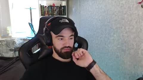 Snapshot of _serious_man chatting on 7, 10, 2025 Ask me online show from 7, 10, 2025