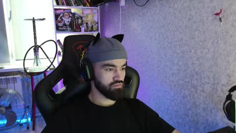 Snapshot of _serious_man chatting on 12, 10, 2025 Ask me online show from 12, 10, 2025